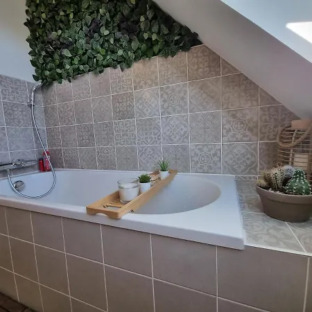Holiday home Maison Moderne Proche
