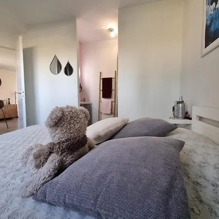 Holiday home Maison Moderne Proche Amfreville (Calvados)